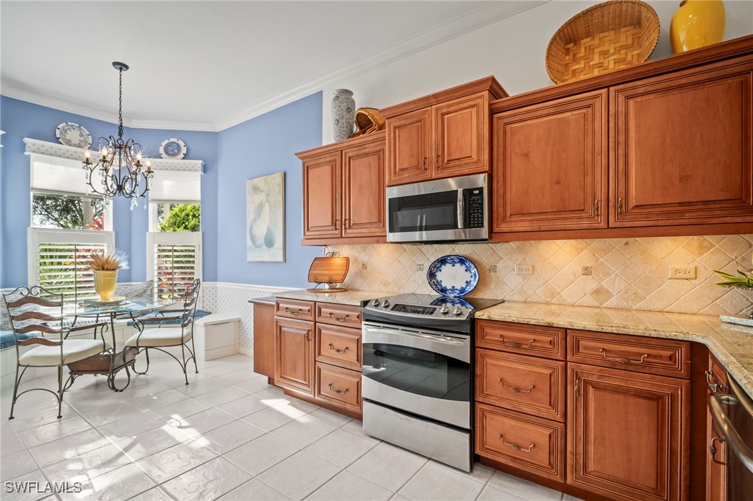 3 Bed SingleFamilyResidence for Sale in Naples, photo 10