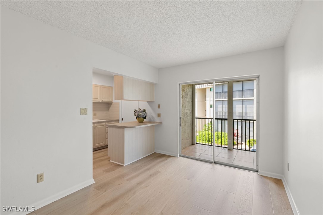 1 Bed Condominium for Sale in Naples, FL, $275,000 — photo 10