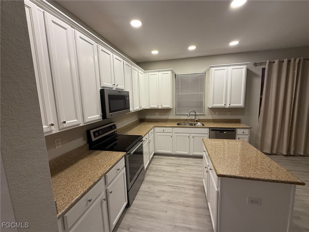 5 Bed Waterfront Home for Sale in Lehigh Acres, photo 10