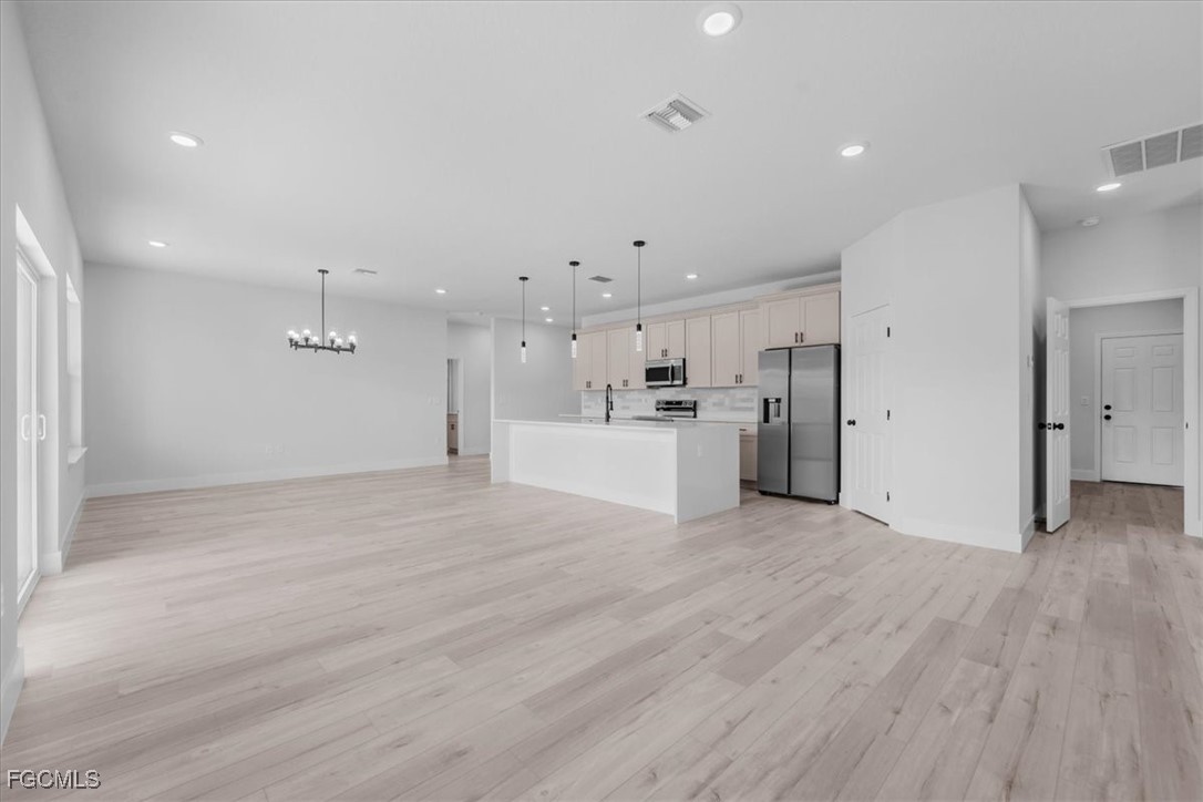 4 Bed SingleFamilyResidence for Sale in Sun N Lakes, photo 10
