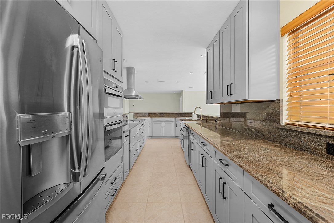 2 Bed Waterfront Home for Sale in Bokeelia, photo 10