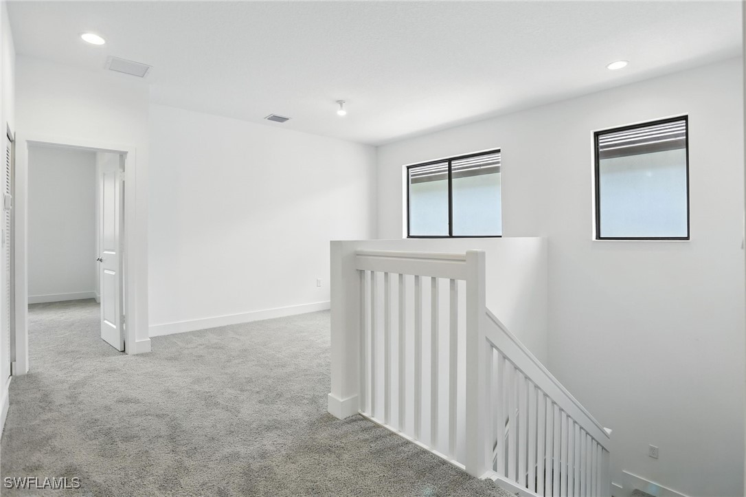 3 Bed SingleFamilyResidence for Sale in Silverwood, FL — photo 10