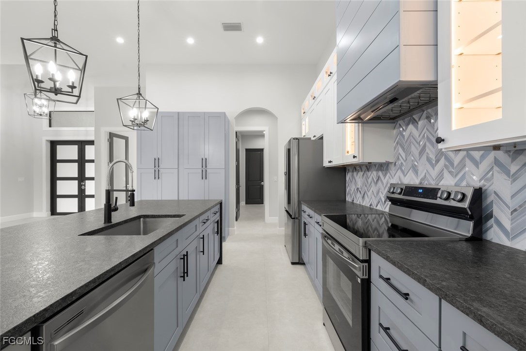 4 Bed SingleFamilyResidence for Sale in Naples, photo 10