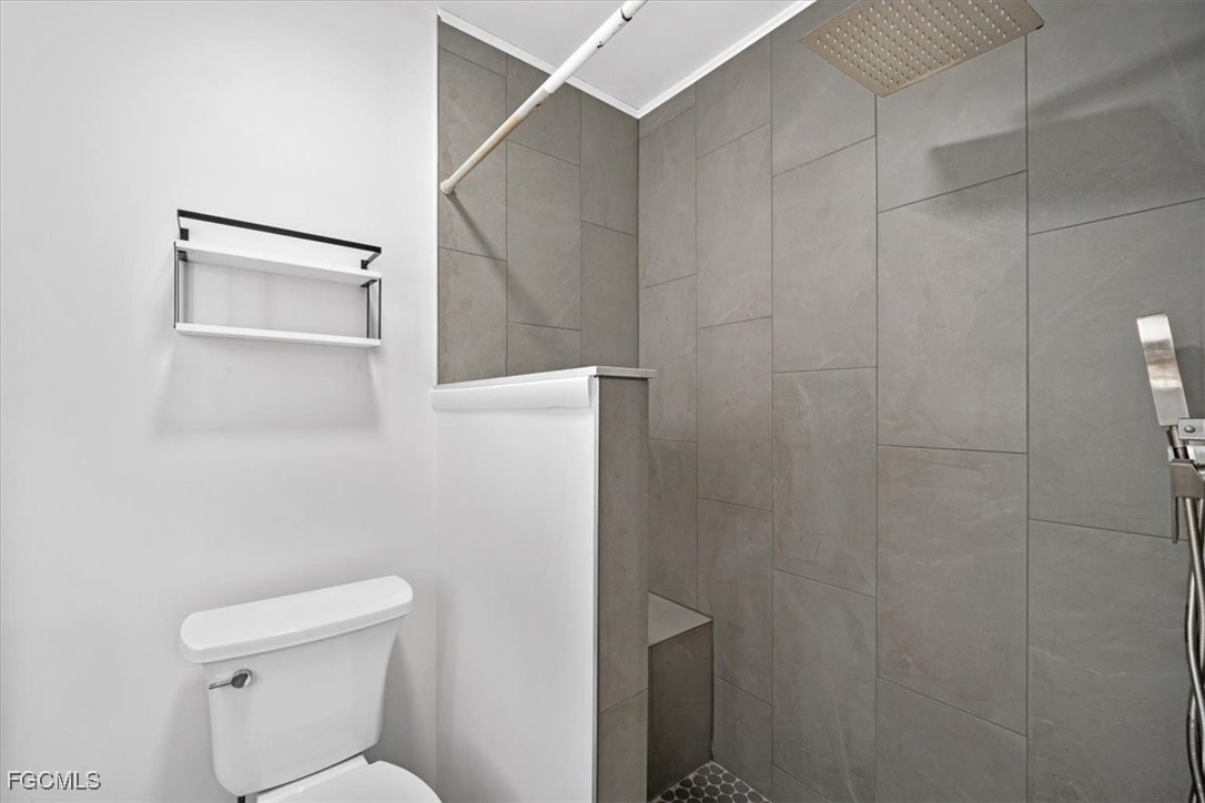 2 Bed Condominium for Sale in Village Creek, photo 10