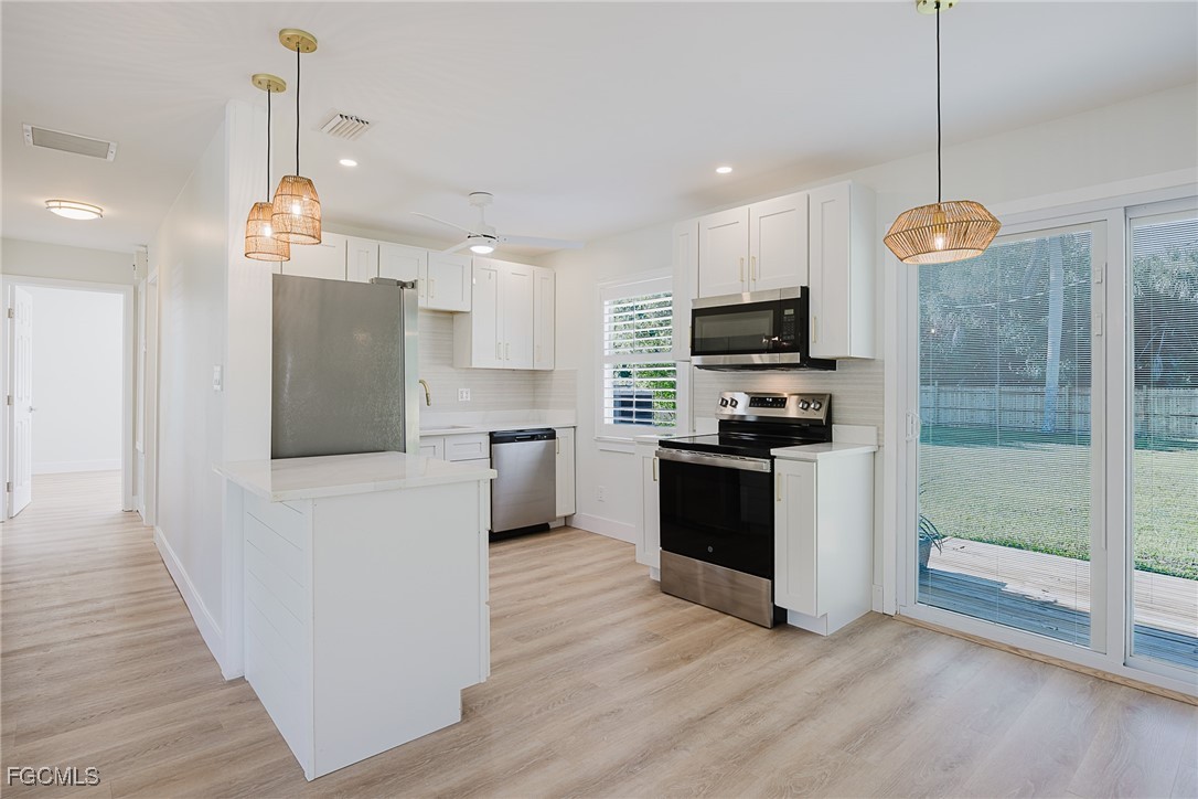 3 Bed SingleFamilyResidence for Sale in Punta Gorda, FL — photo 10