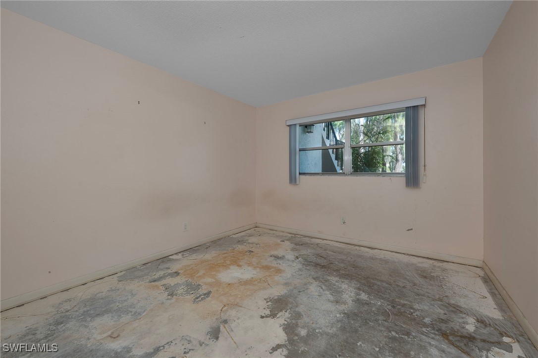 2 Bed Condominium for Sale in Forest Lakes, FL, $149,000 — photo 10