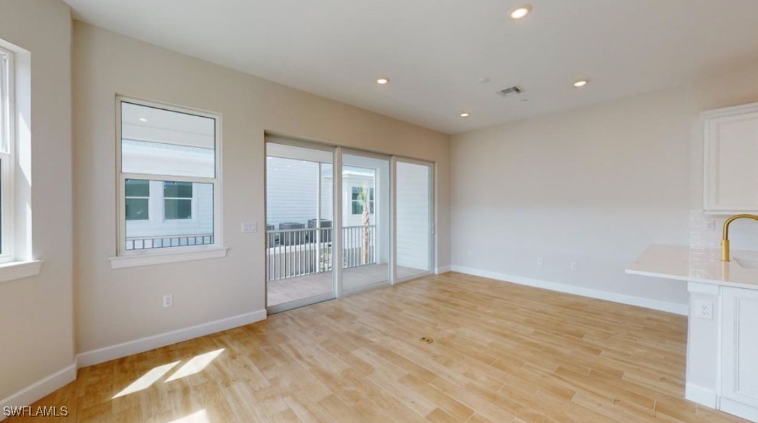 4 Bed Condominium for Sale in Seahaven, photo 10