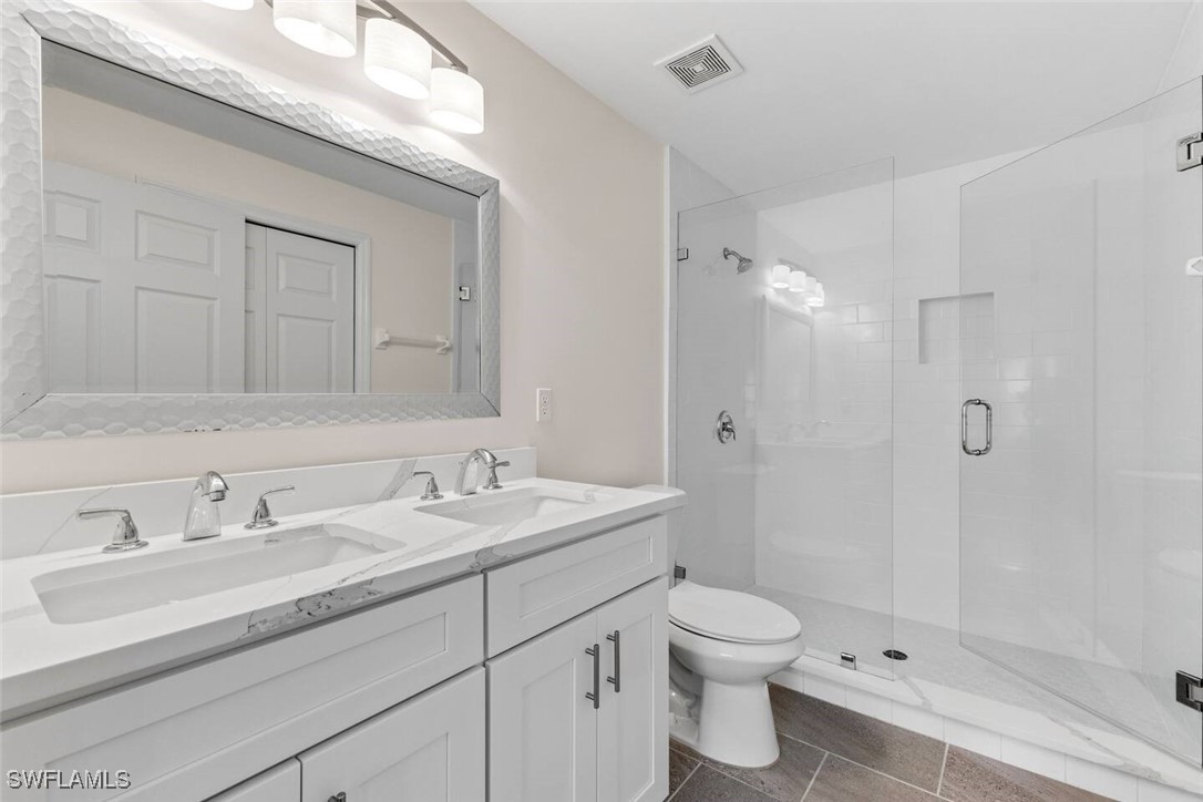 2 Bed Condominium for Sale in Naples, photo 10