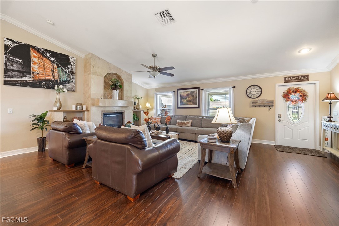 3 Bed Pool Home for Sale in Cape Coral, photo 10