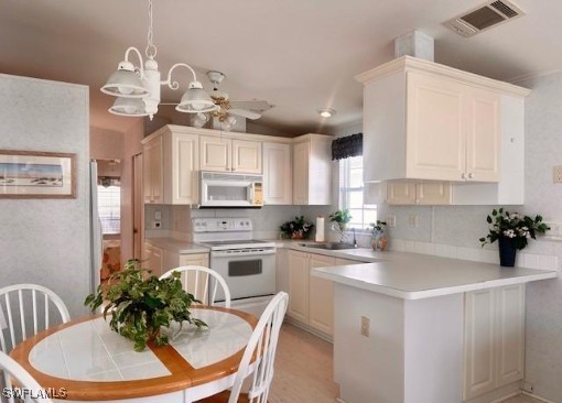 1 Bed ManufacturedHome for Sale in Naples, FL, $125,000 — photo 10