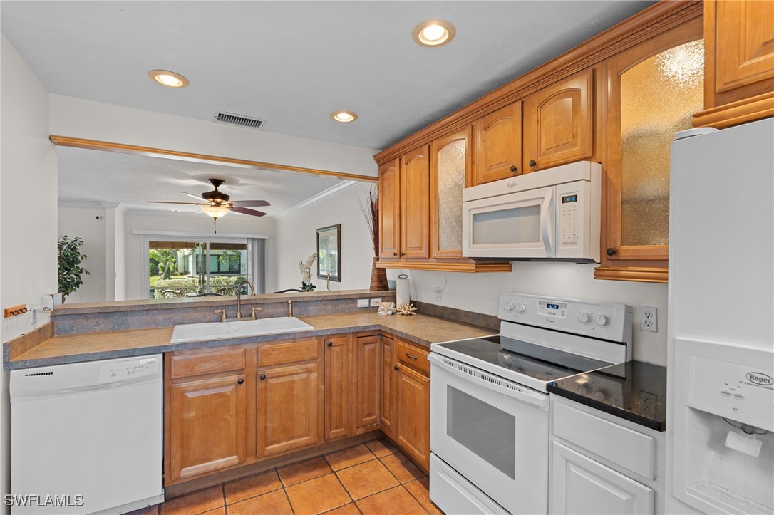 2 Bed Waterfront Home for Sale in Fort Myers, photo 10