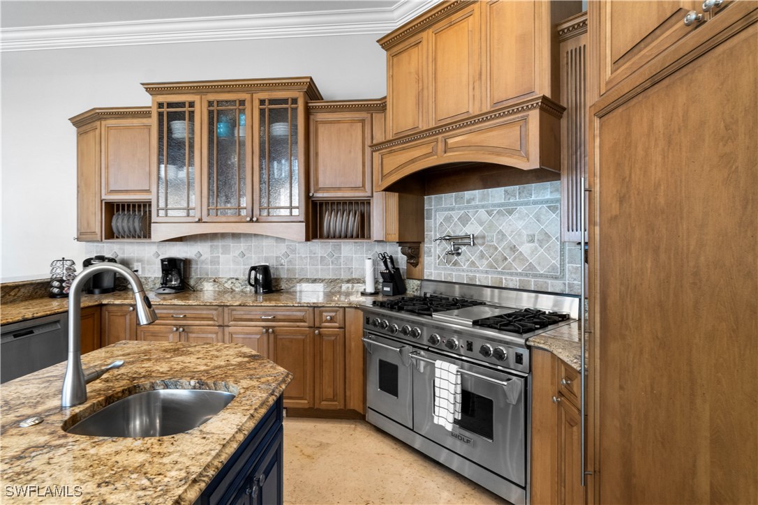 5 Bed Pool Home for Sale in Marco Island, photo 10