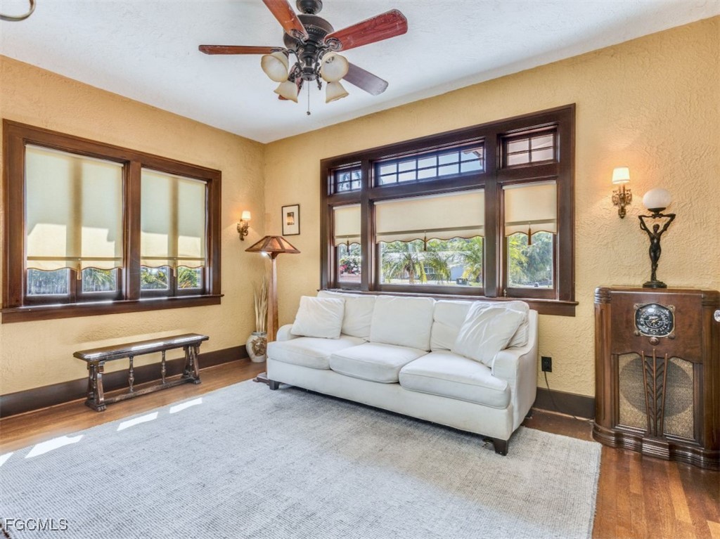 3 Bed SingleFamilyResidence for Sale in Riverside, FL — photo 10