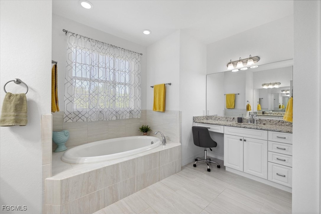 3 Bed SingleFamilyResidence for Sale in Port Charlotte, photo 10