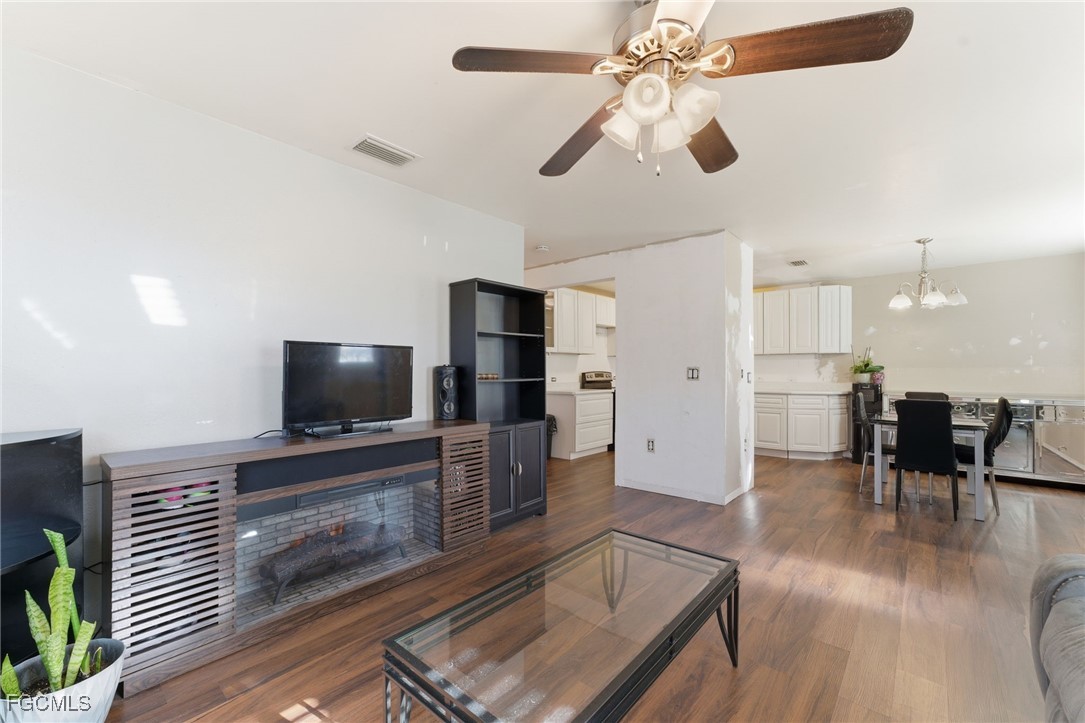 3 Bed SingleFamilyResidence for Sale in Cape Coral, FL — photo 10