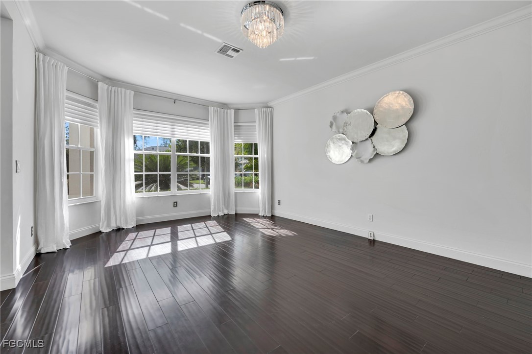 5 Bed Pool Home for Sale in Stoneybrook, photo 10