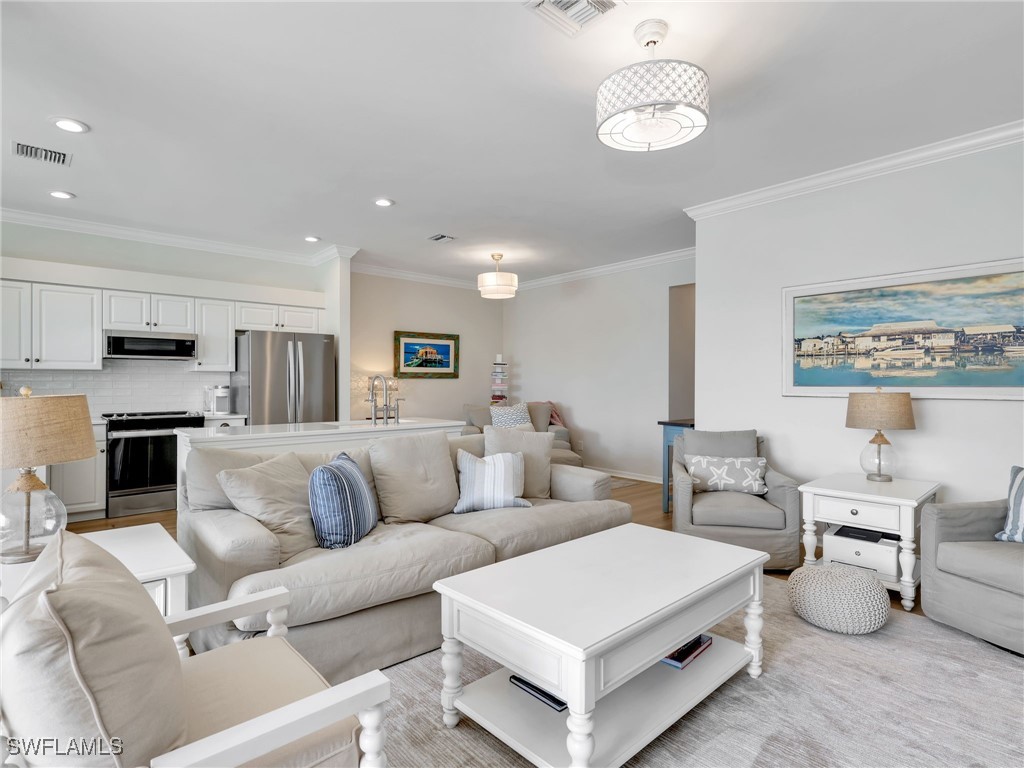 2 Bed Waterfront Home for Sale in Stoneybrook, FL — photo 10