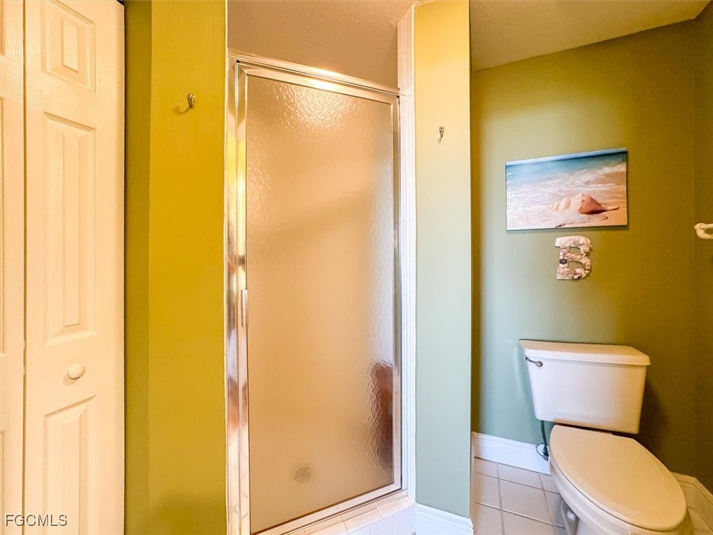 2 Bed Waterfront Home for Sale in Captains Bay South, FL — photo 10