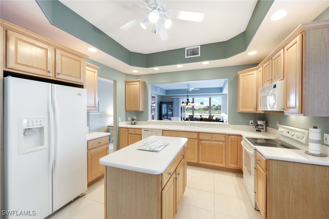 3 Bed Waterfront Home for Sale in Trophy Club, FL, $565,000 — photo 10