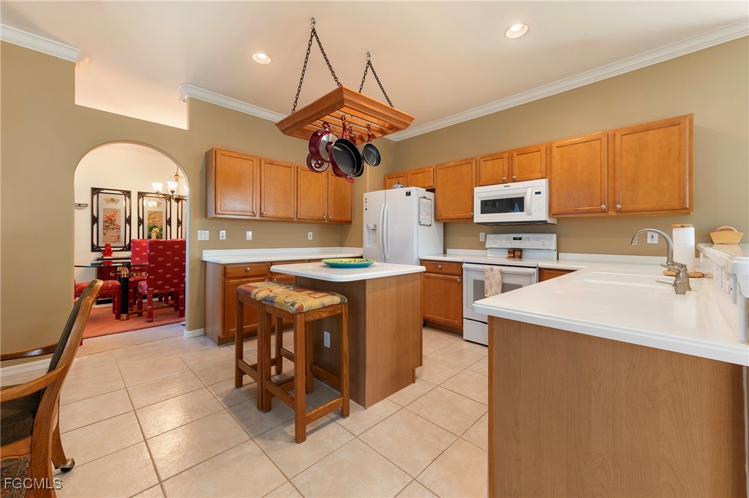 4 Bed SingleFamilyResidence for Sale in Waterford, FL — photo 10