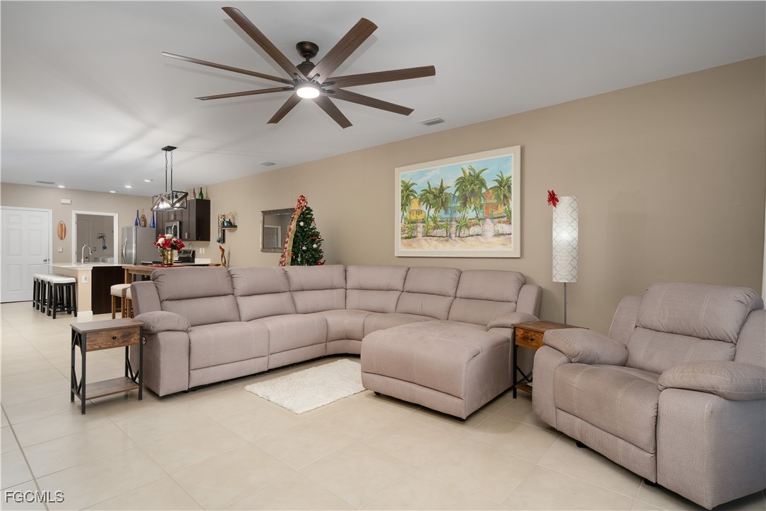 2 Bed Attached for Sale in Magnolia Landing, FL, $279,900 — photo 10