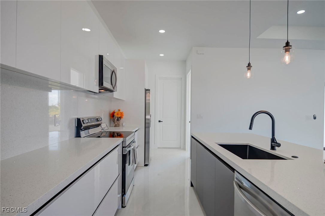3 Bed SingleFamilyResidence for Sale in Lehigh Acres, photo 10
