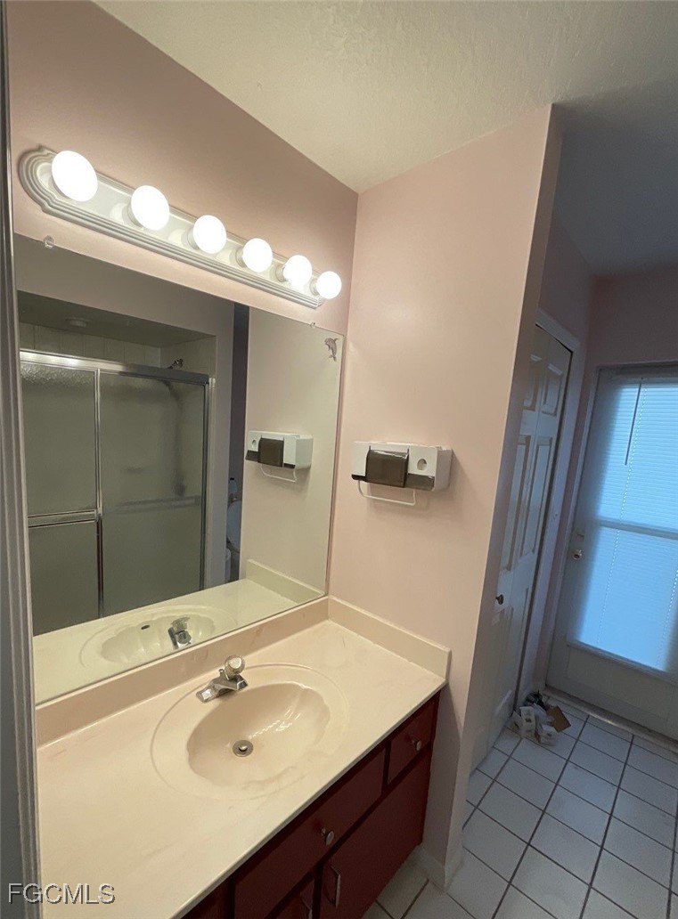 3 Bed Pool Home for Sale in Cape Coral, photo 10