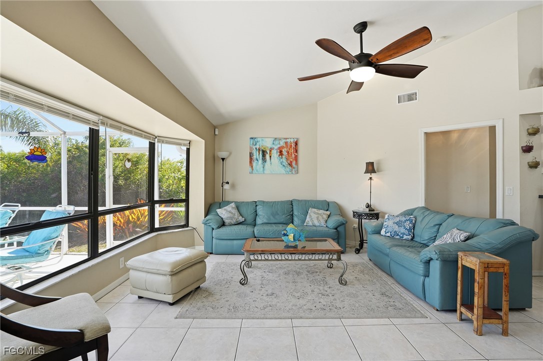3 Bed Pool Home for Sale in Cape Coral, photo 10