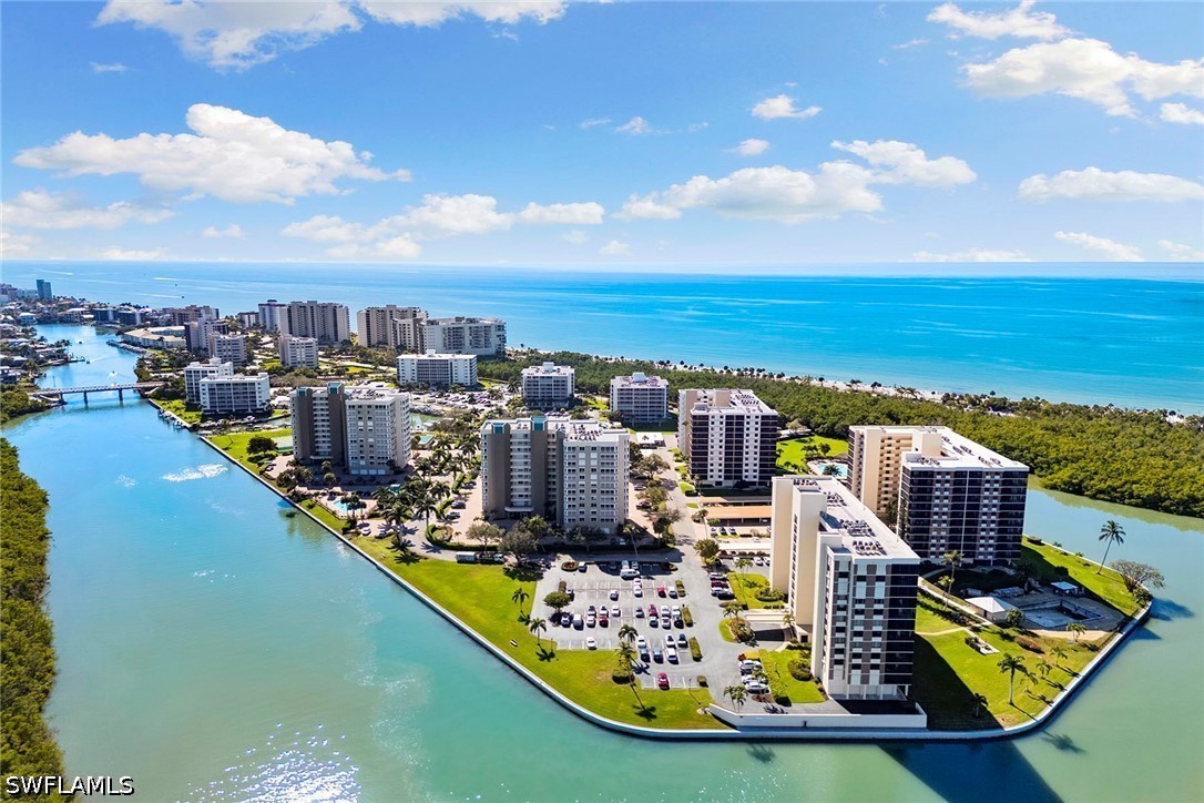 2 Bed Waterfront Home for Sale in Naples, photo 10
