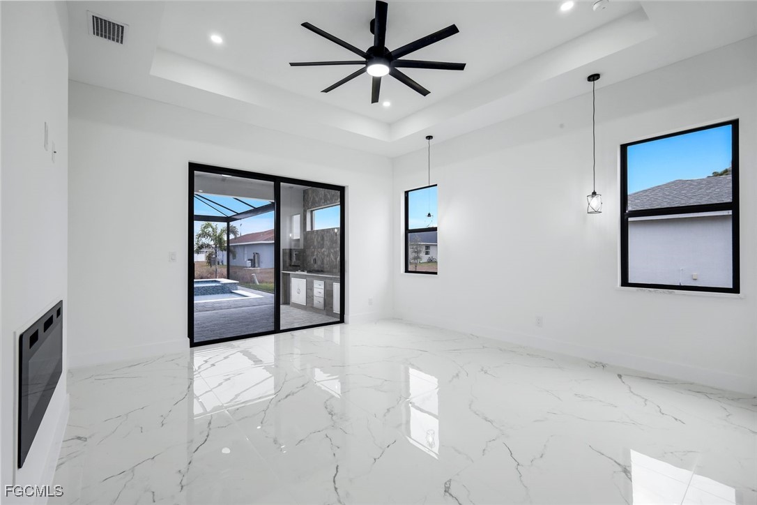 3 Bed Pool Home for Sale in Cape Coral, photo 10