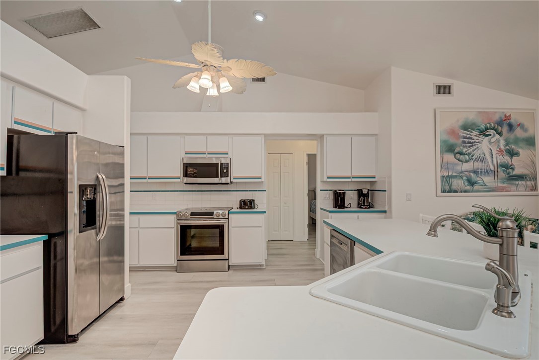 3 Bed Pool Home for Sale in Matlacha Isles, photo 10