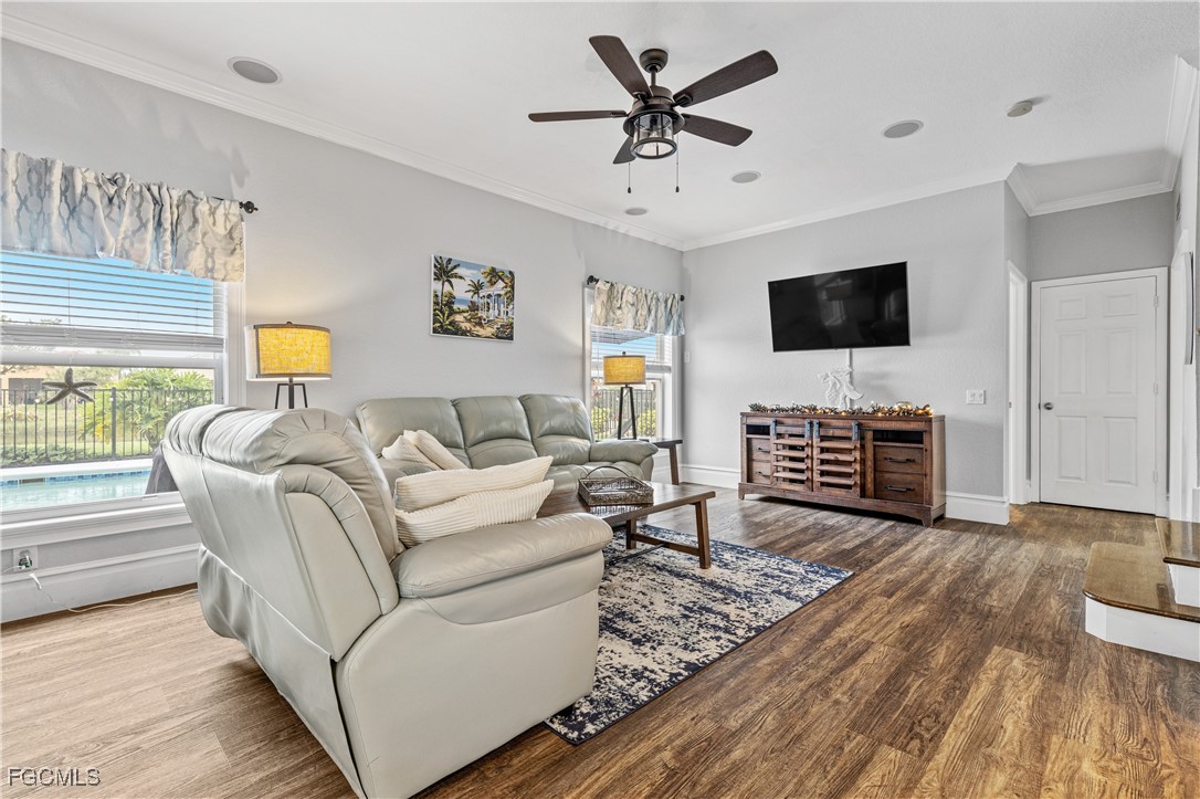 5 Bed Pool Home for Sale in Heatherwood Lakes, photo 10