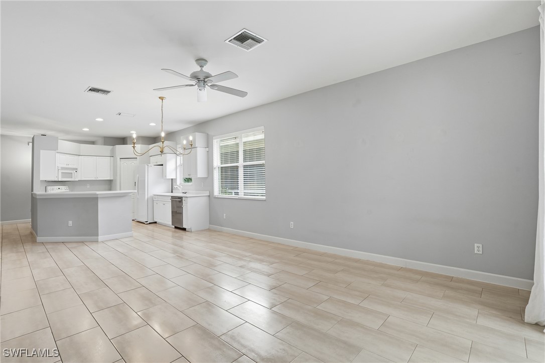 2 Bed Attached for Sale in Stoneybrook, photo 10