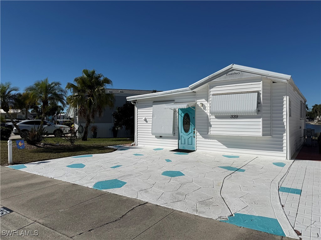 1 Bed ManufacturedHome for Sale in Naples, FL, $125,000 — photo 10