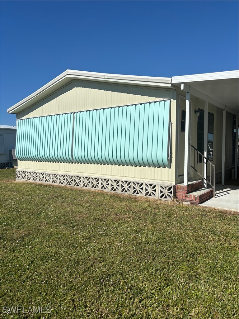 2 Bed Waterfront Home for Sale in Riverwood, FL, $224,900 — photo 10