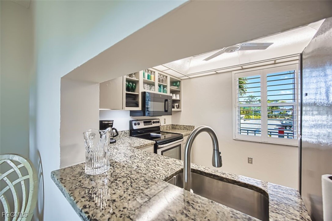 1 Bed Condominium for Sale in Seven Lakes, FL, $79,900 — photo 10