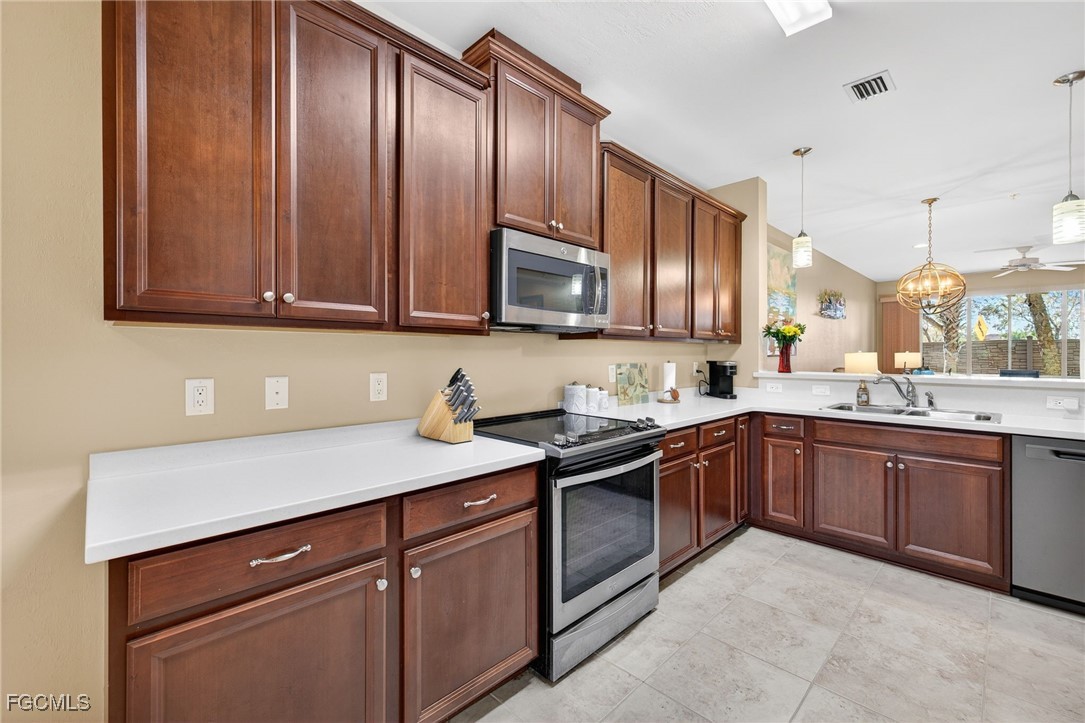 2 Bed Condominium for Sale in Fort Myers, photo 10