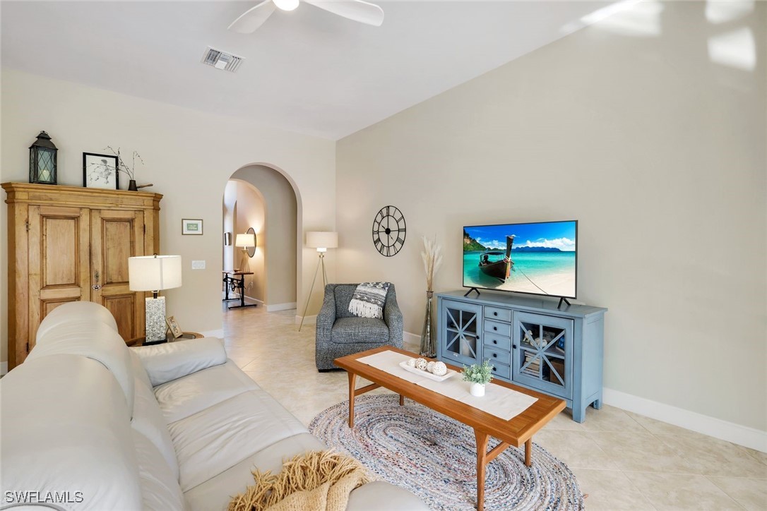 2 Bed Pool Home for Sale in Ashmont, photo 10