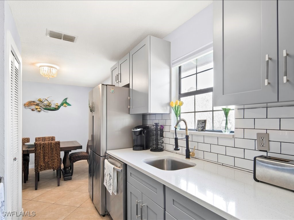 3 Bed SingleFamilyResidence for Sale in Naples, photo 10
