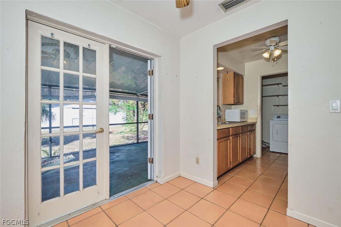 3 Bed SingleFamilyResidence for Sale in Naples, photo 10