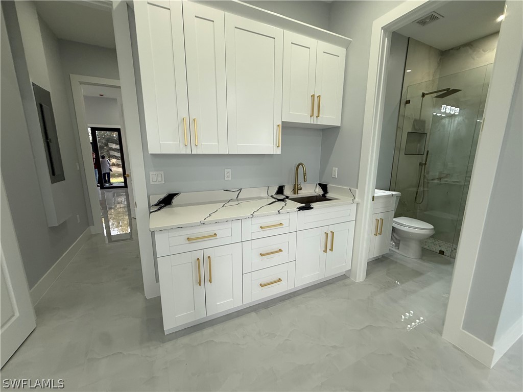 4 Bed SingleFamilyResidence for Sale in Naples, photo 10