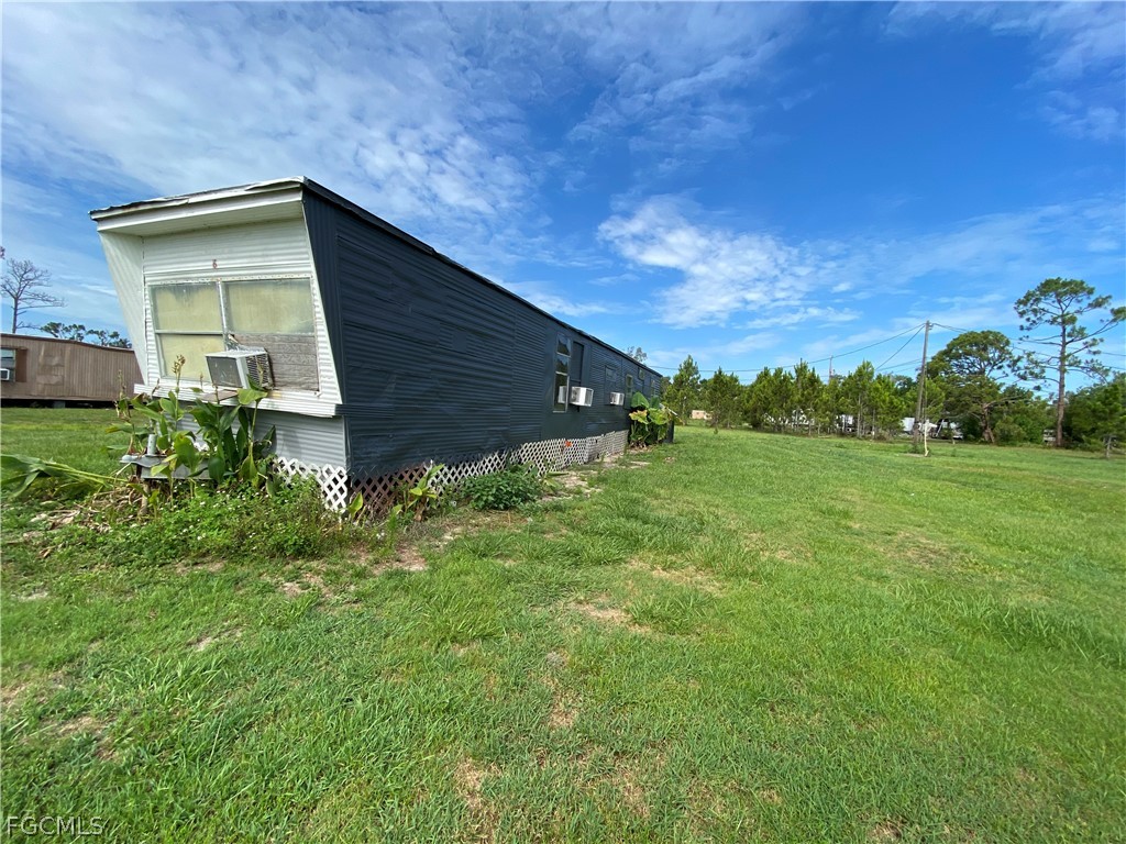 2 Bed ManufacturedHome for Sale in North Fort Myers, photo 10