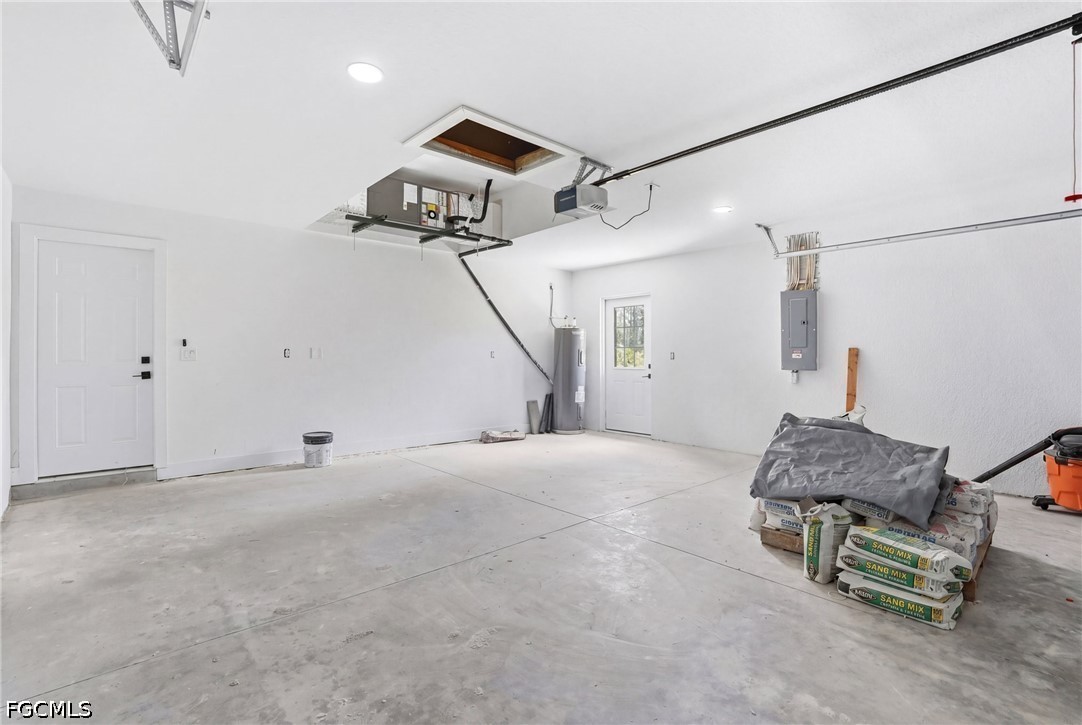 4 Bed SingleFamilyResidence for Sale in Lehigh Acres, photo 10