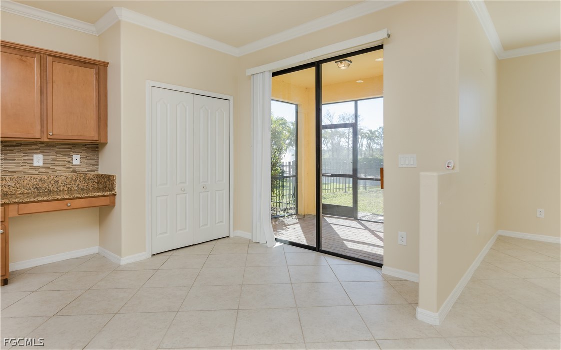 6 Bed Waterfront Home for Sale in Fort Myers, FL, $429,000 — photo 10