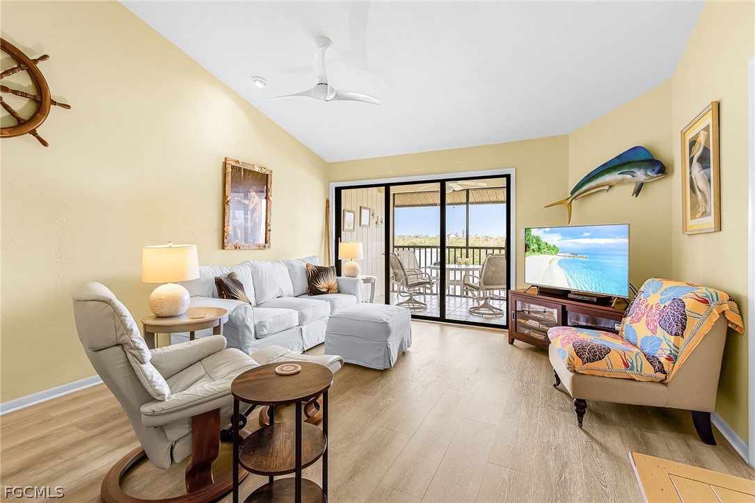 2 Bed Waterfront Home for Sale in Bokeelia, photo 10