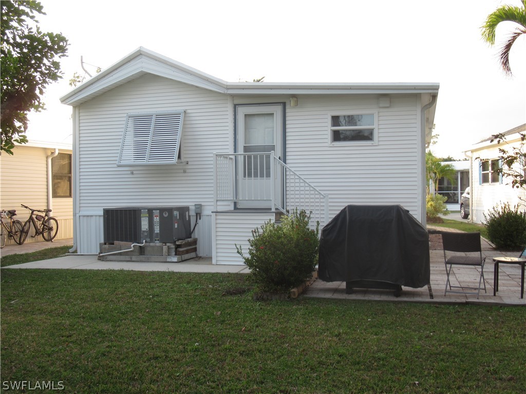 1 Bed ManufacturedHome for Sale in Estero, FL, $139,900 — photo 10