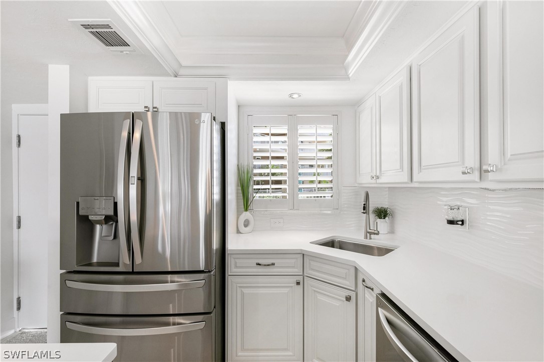 2 Bed Waterfront Home for Sale in Marco Island, photo 10