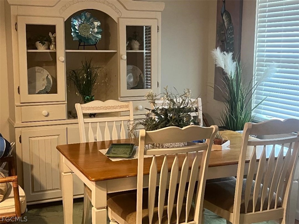 2 Bed Attached for Sale in Fort Myers, photo 10