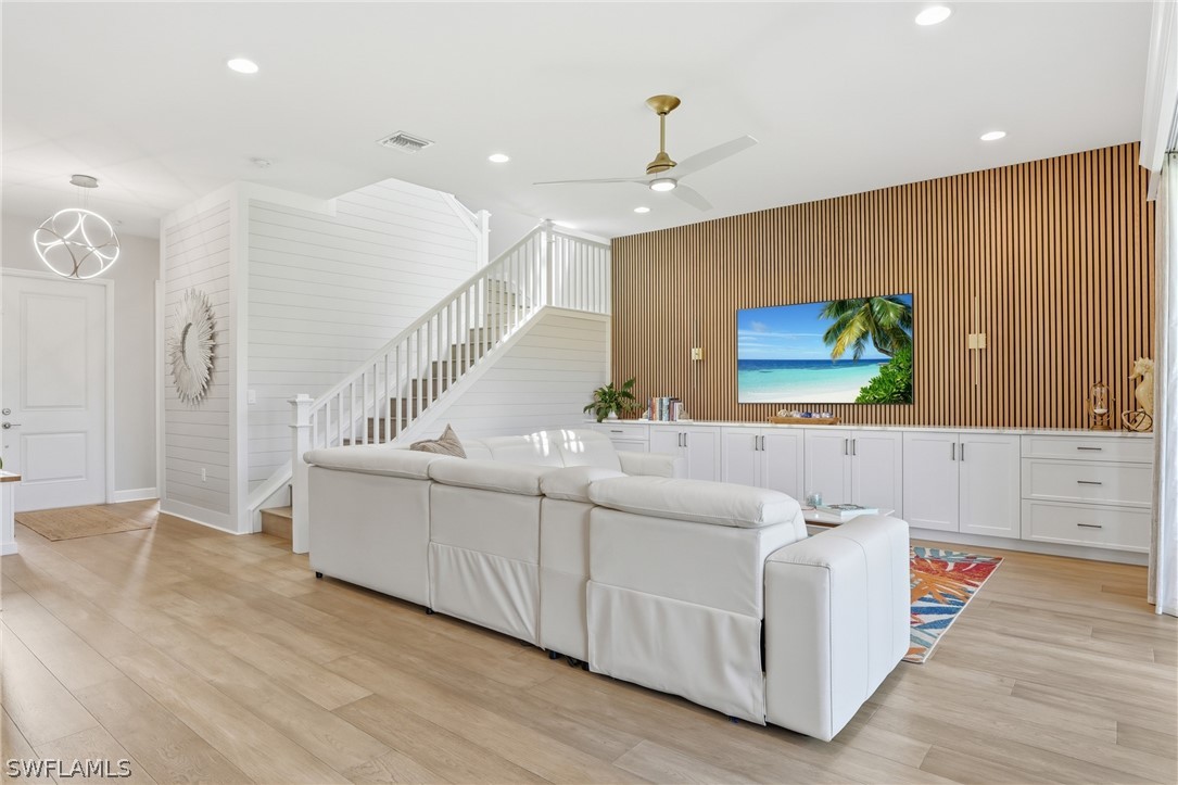 4 Bed SingleFamilyResidence for Sale in Estero, photo 10