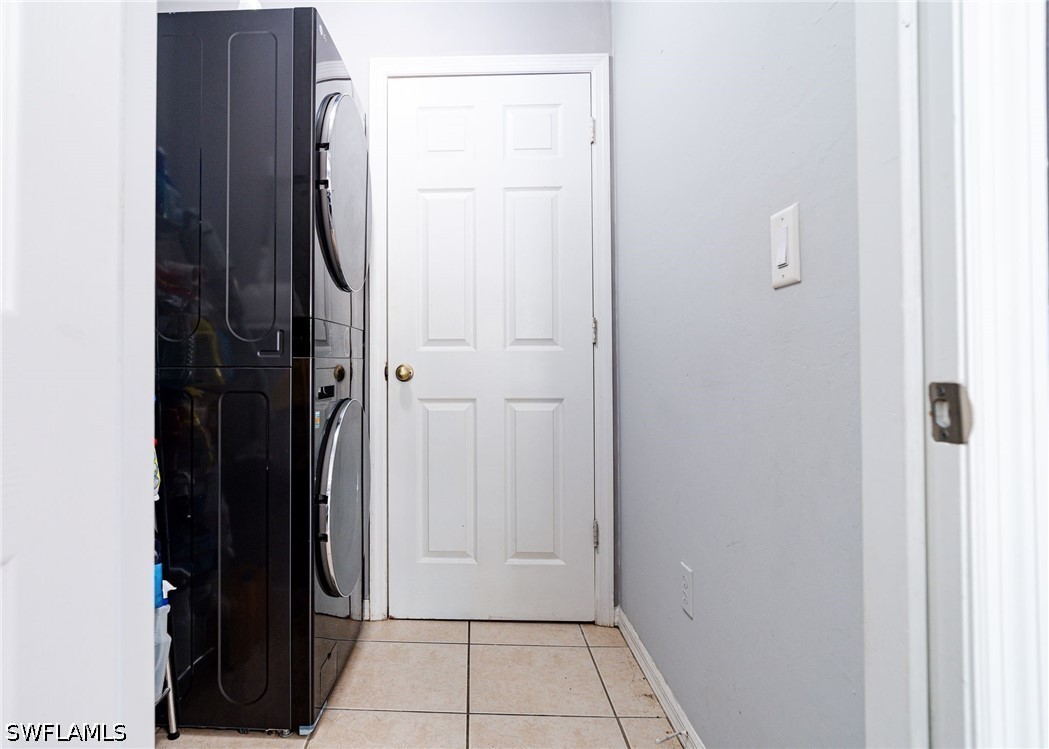 3 Bed SingleFamilyResidence for Sale in Naples, photo 10